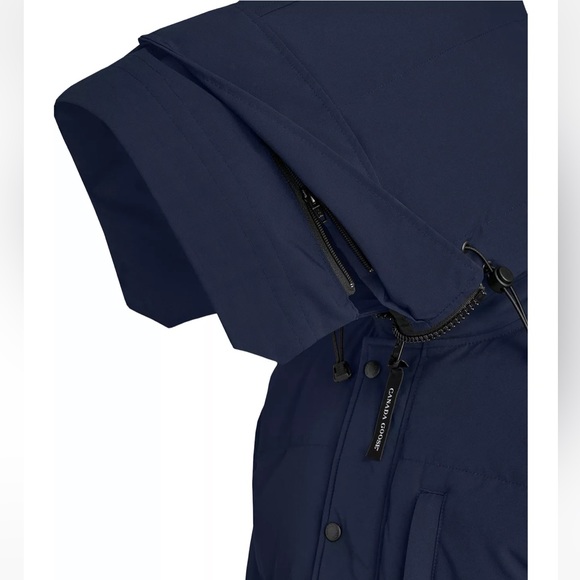 Canada Goose Carson Quilted Hooded Parka - Picture 6 of 15